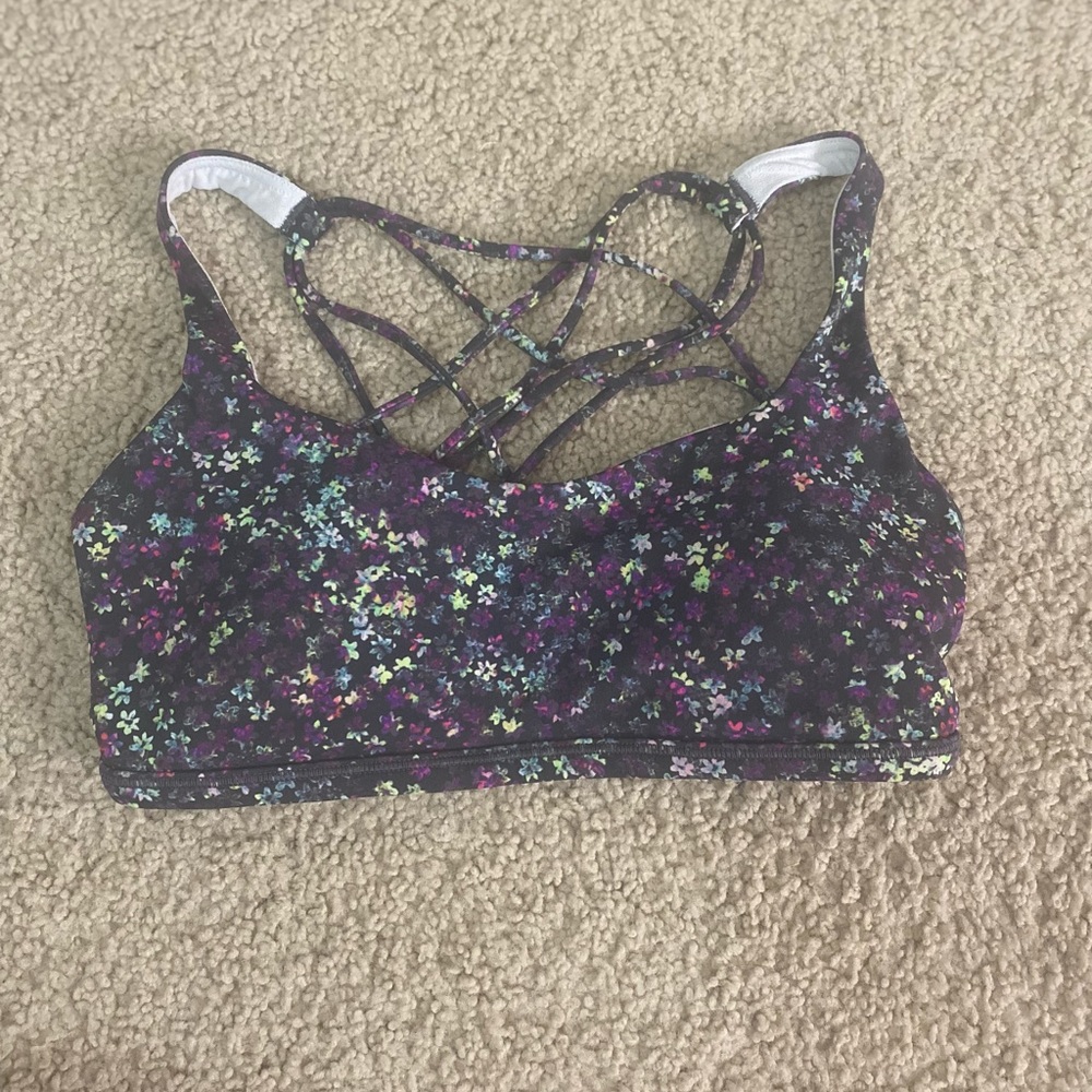 lululemon sports bra